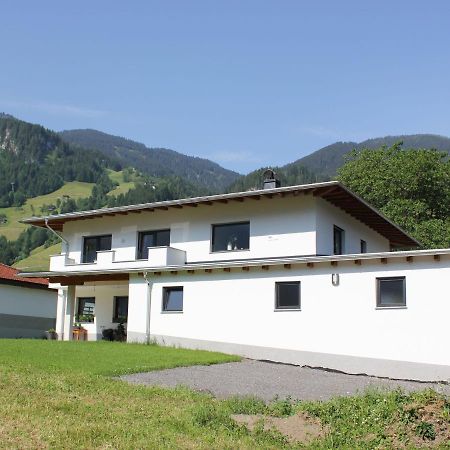 Quiet Holiday Flat Near The Mayrhofen Ski Area Schwendau Luaran gambar
